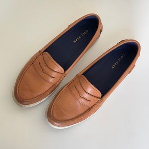 Cole Haan women boat shoes loafers cognac brown size 7